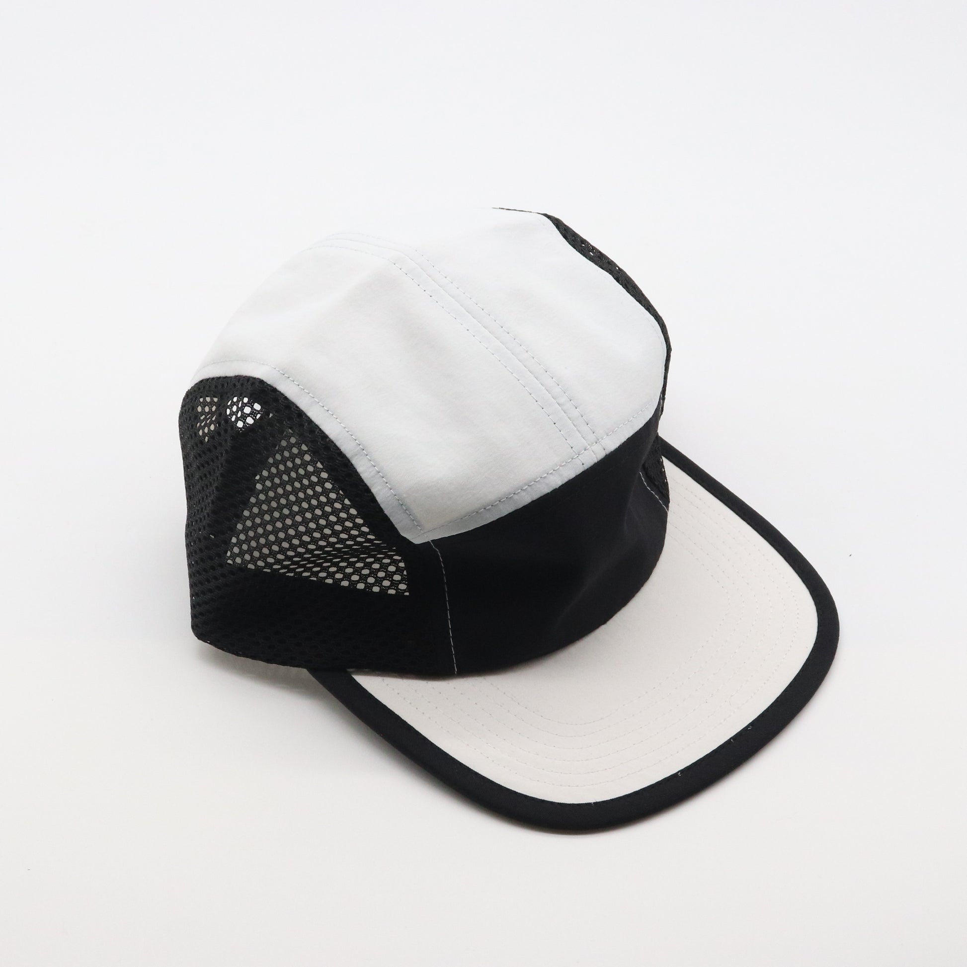 Nylon Camper 5 Panel - Black & White