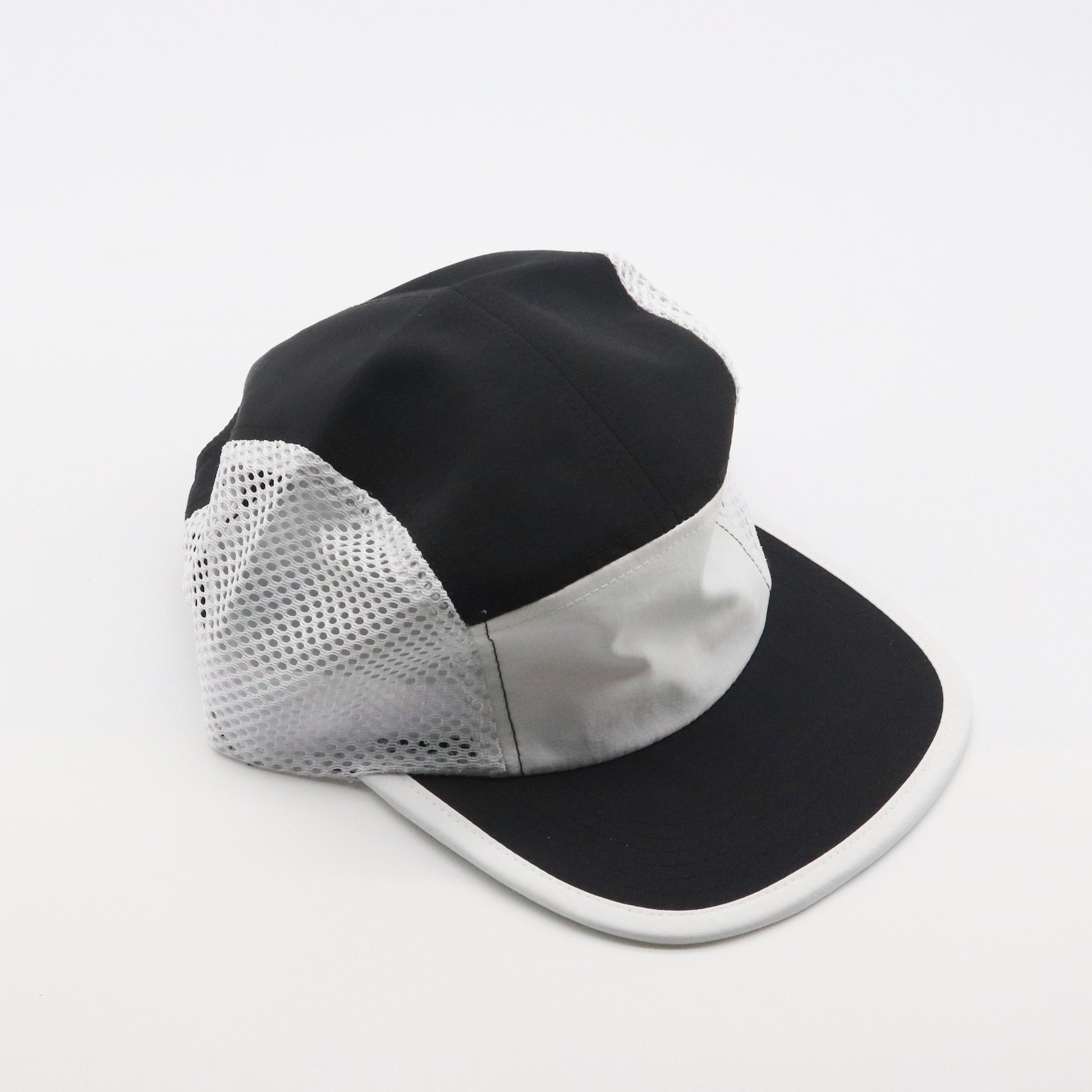 Nylon Camper 5 Panel - White & Black